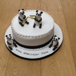 Love With Panda Cake